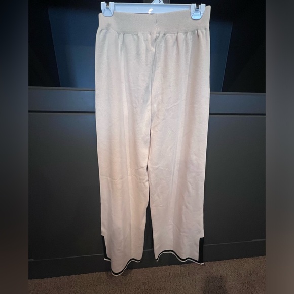 tan and black matching set - shirt and pants both smalls - Picture 4 of 6